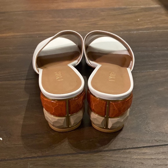 White mules, block heels, statement heel - Picture 5 of 8